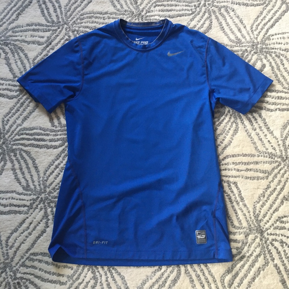 Nike men’s blue dri-fit tee, size M